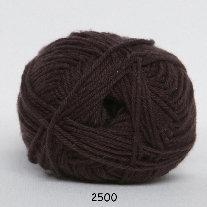 Cotton nr. 8/4 - Bomuldsgarn til hækling - fv 2500 Mørke Brun