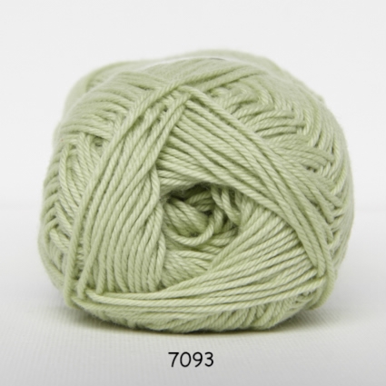 Cotton nr. 8/4 - Bomuldsgarn til hækling - fv 7093 Pastel Grøn