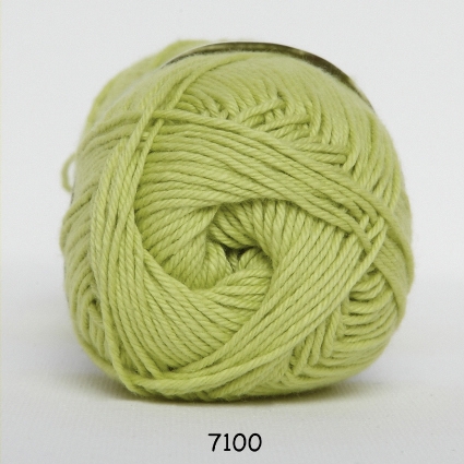 Cotton nr. 8/4 - Bomuldsgarn til hækling - fv 7100 Lime Grøn