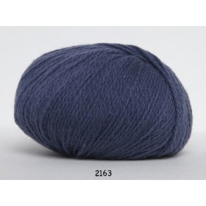 Hjerte Fine Highland Wool - ullgarn - Hjertegarn - fv 2163 Mrk Lavendel