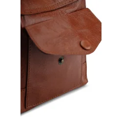 Betina nleetui Muud- Rich Brown