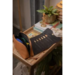 Muud Hazel Hndlavet Lder Hkletaske Whisky Farvet QB-4311