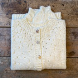 Strikkekit cardigan - model Lineas Trje