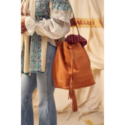 Muud Marina - Hndlavet bttepose i lder Whisky Farvet