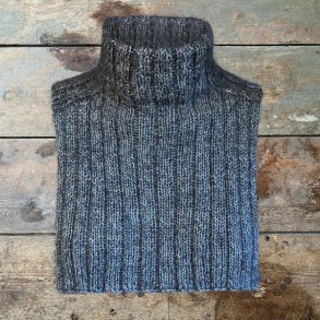 Strikkekit - Model Mollys Halsedisse